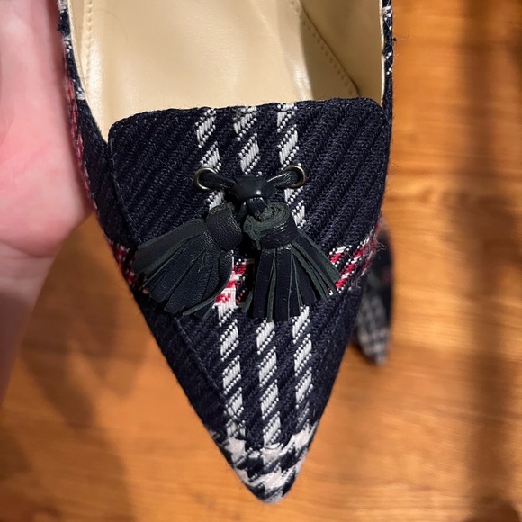 Brooks Brothers Plaid Heel - Picture 4 of 8